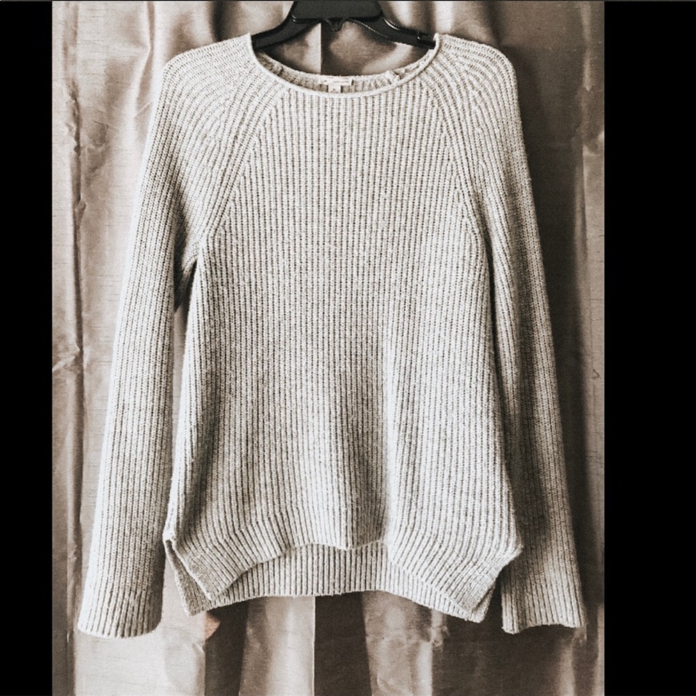 GAP sweater